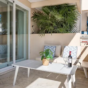 3 Bedroom In Location Apartment